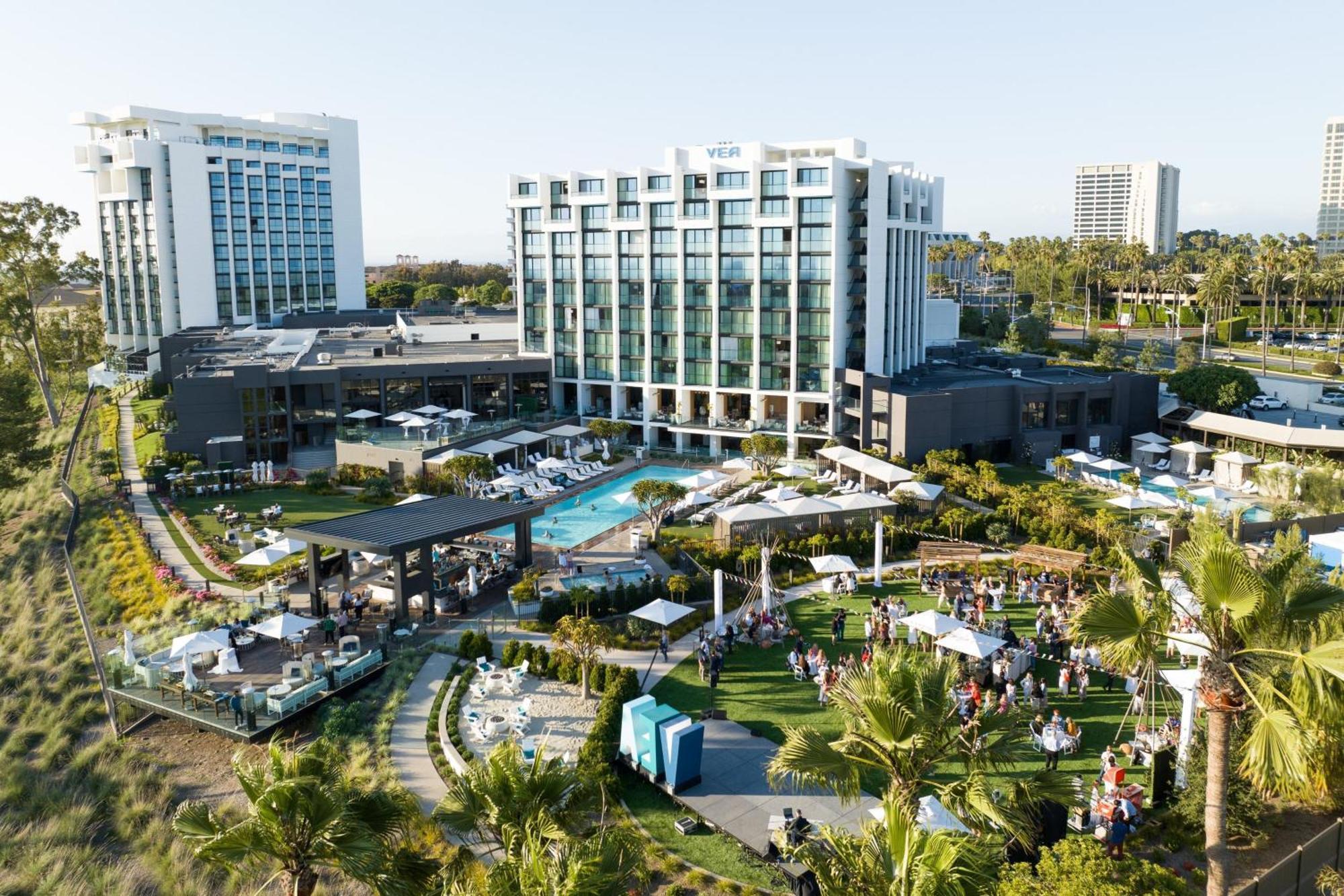 Vea Newport Beach, A Marriott Resort & Spa Exterior photo